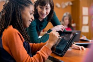 Commonwealth Learning Center Assistive Tech Tools & Strategies to Support Executive Function, Literacy and Neurodiverse Learners EDU18_middleSchool_002-960x640